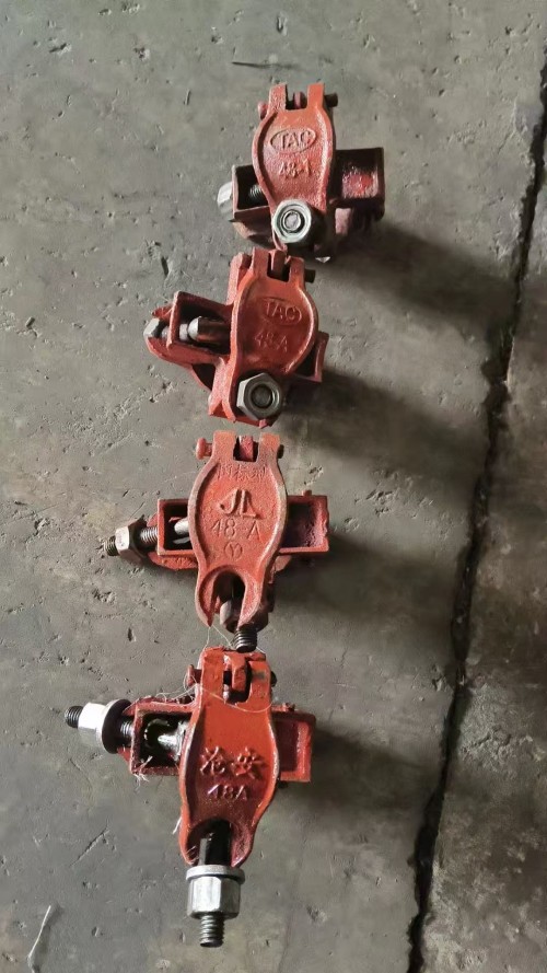 Fixed Steel Pipe Cross Fastener